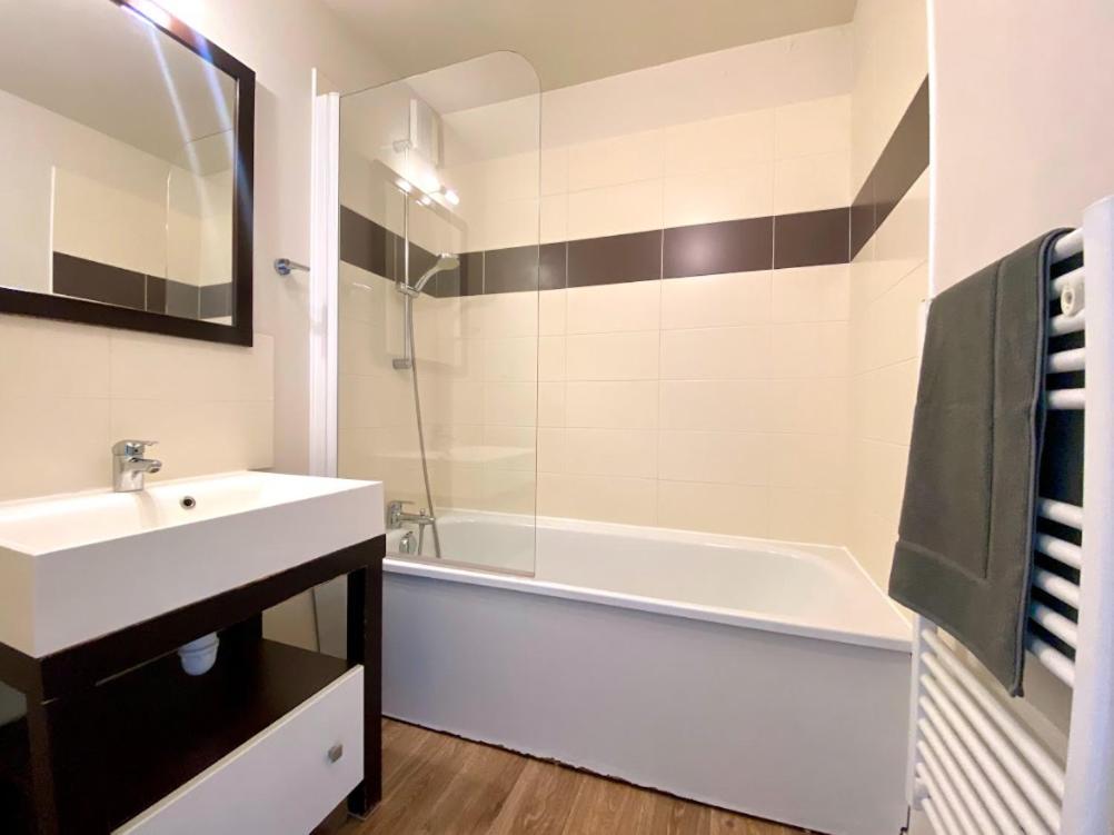 La Villa Astrid - 2 Chambres - Piscine - Mer - Parking 勒克罗图瓦 外观 照片
